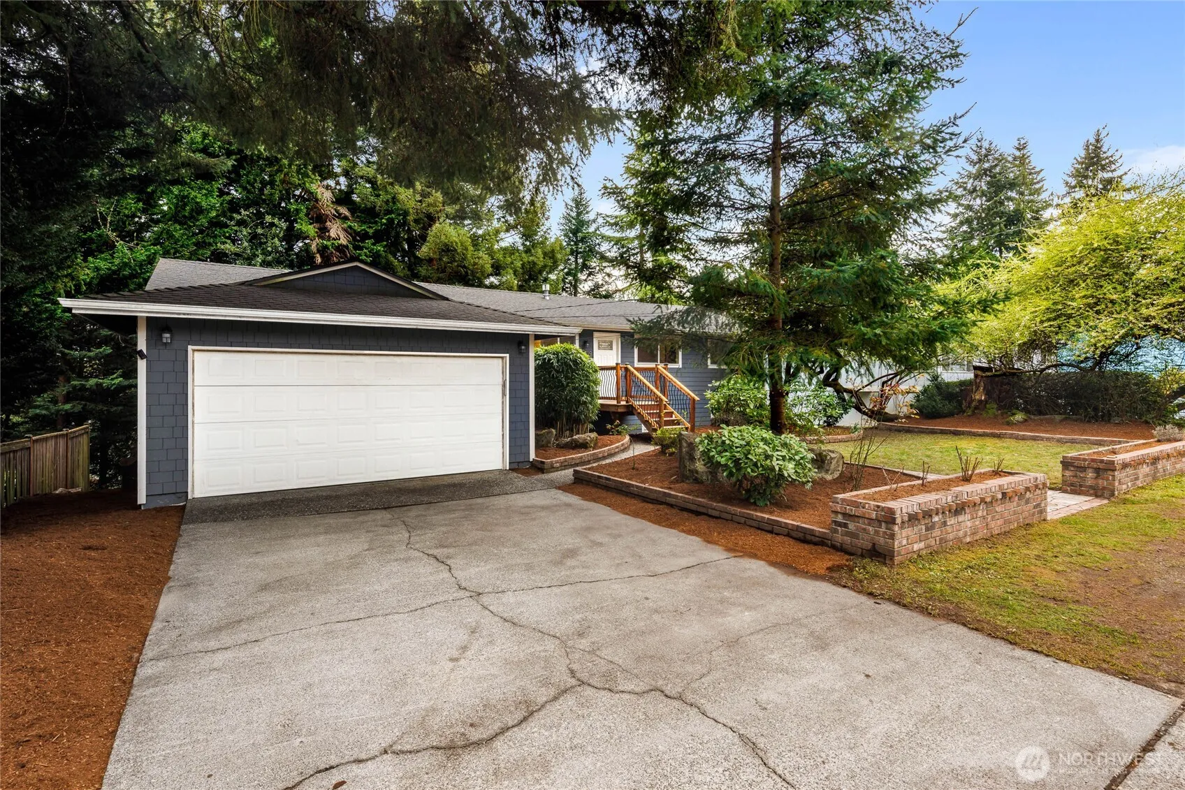 Property photo for 5839 Ne 197th Street, Kenmore photo 4