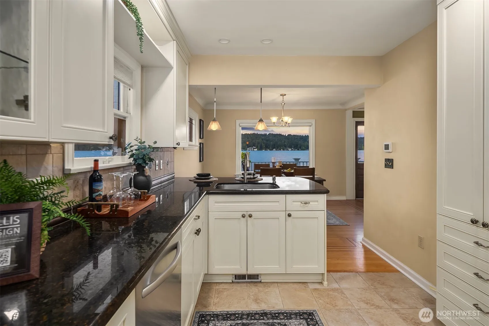 Property photo for 11754 Riviera Place Ne, Seattle photo 5