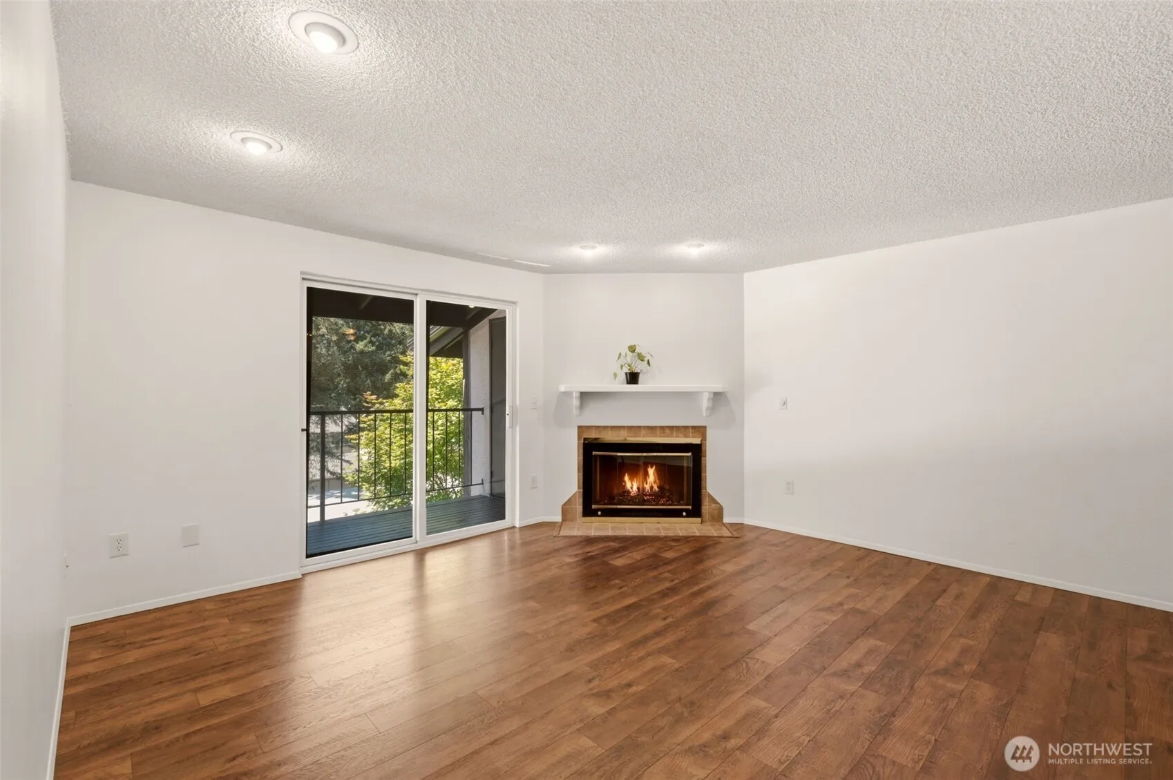 Property photo for 4601 Grandview Drive W #r317, University Place photo 5