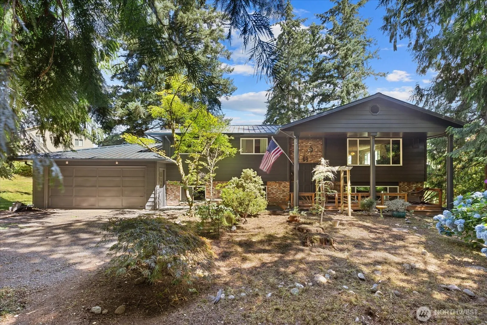 Property photo for 1117 119th Drive Se, Lake Stevens