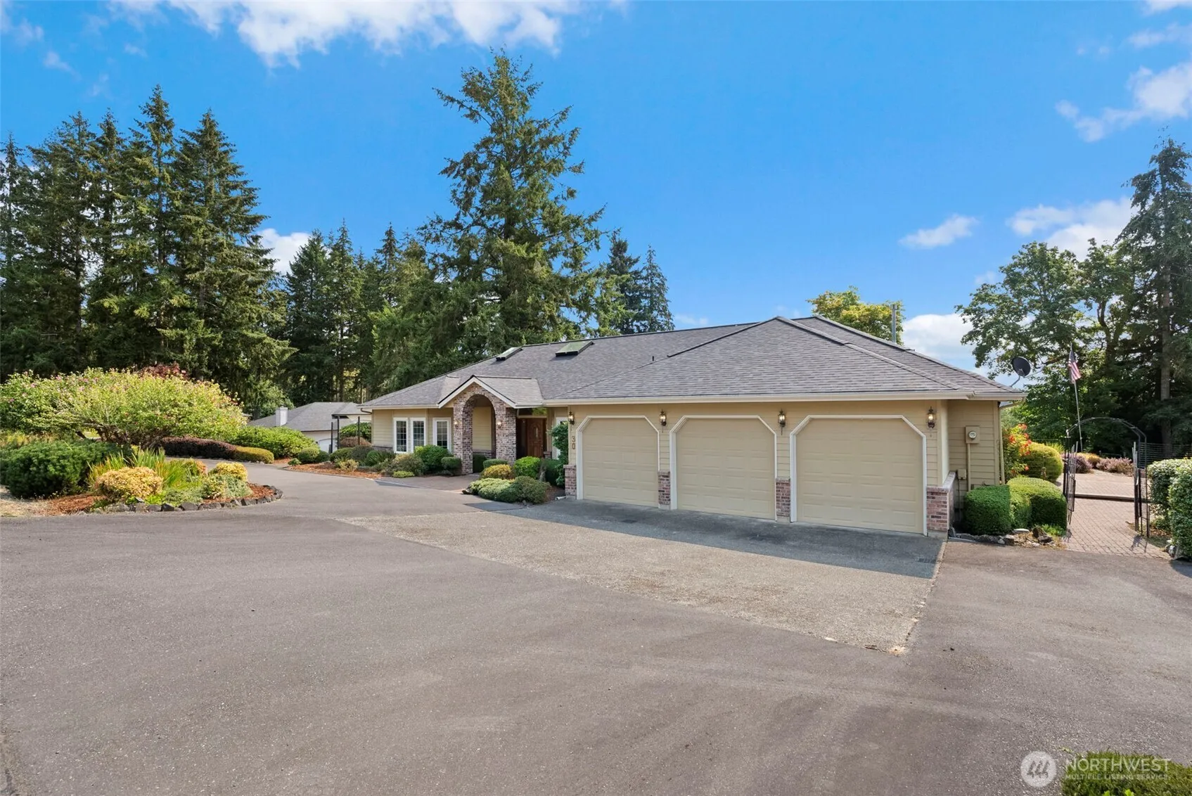 Property photo for 30 Se Dawnview Crest, Shelton photo 2
