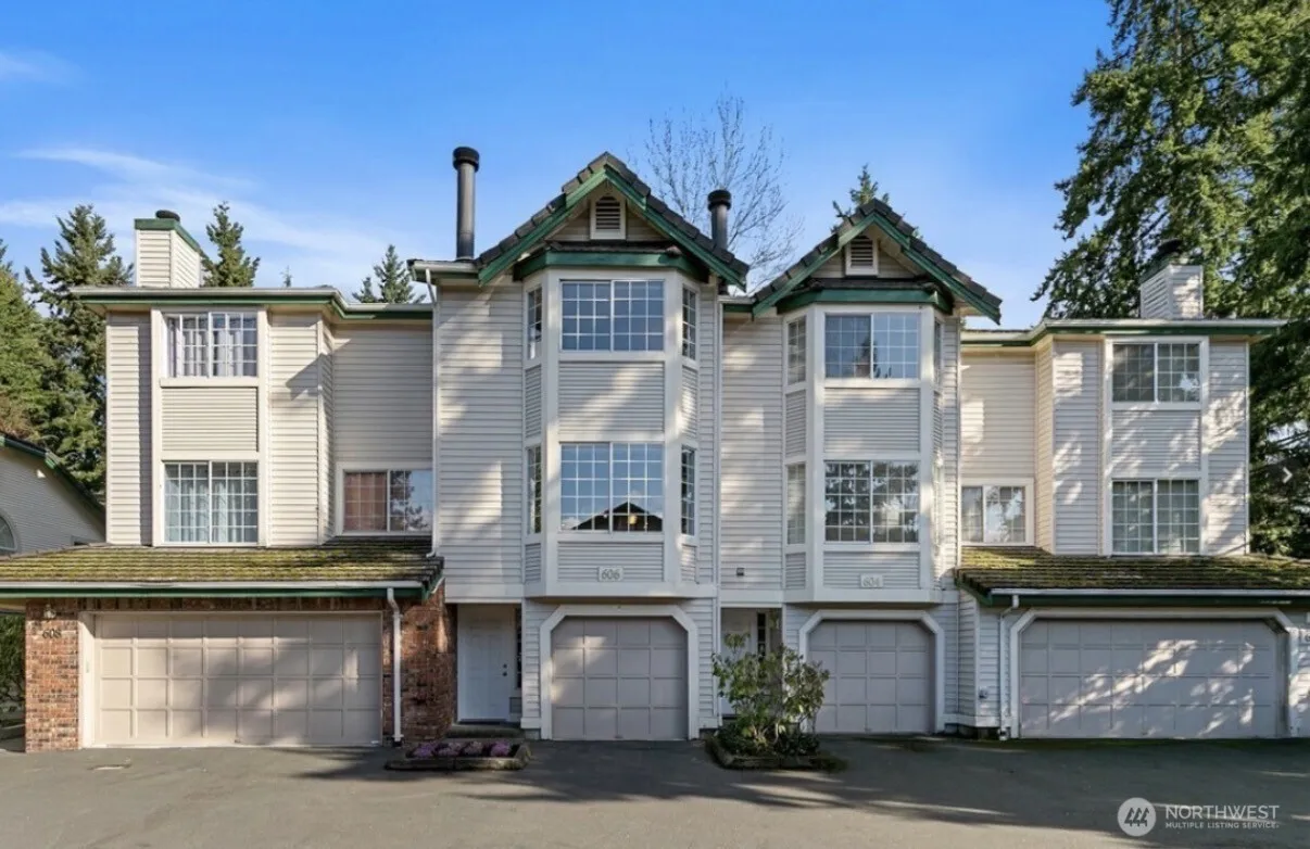 Property photo for 604 122nd Avenue Ne #3, Bellevue