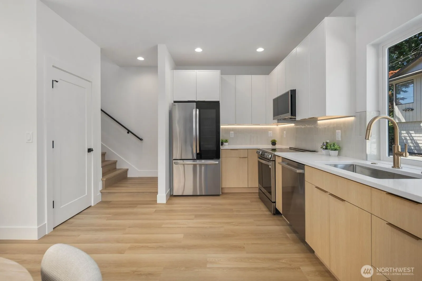 Property photo for 726 N 89th Street #b, Seattle photo 4