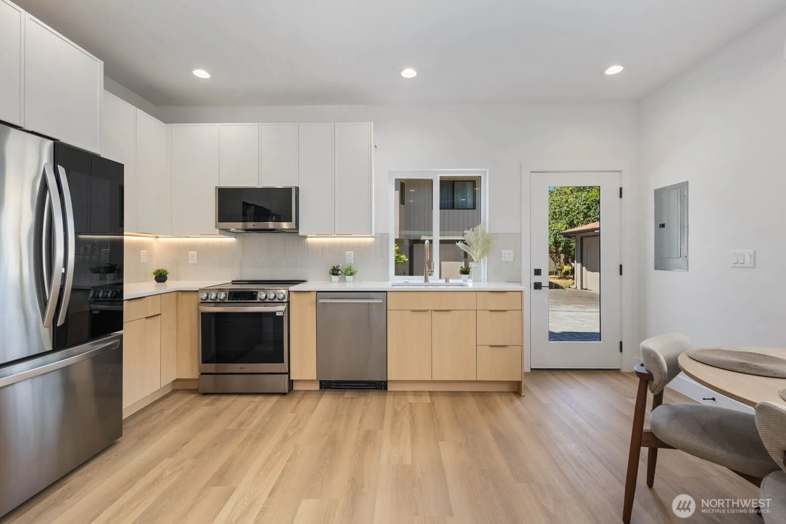Property photo for 726 N 89th Street #b, Seattle photo 3
