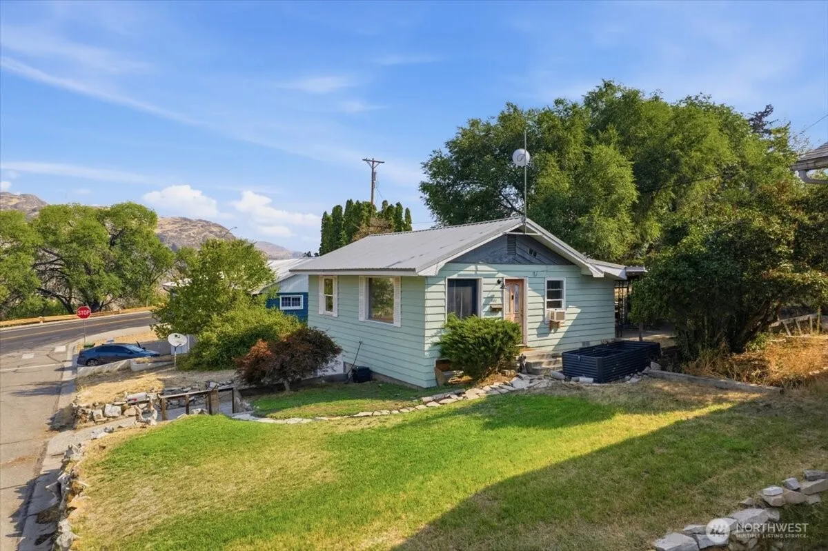 Property photo for 807 Birch Street, Coulee Dam photo 4