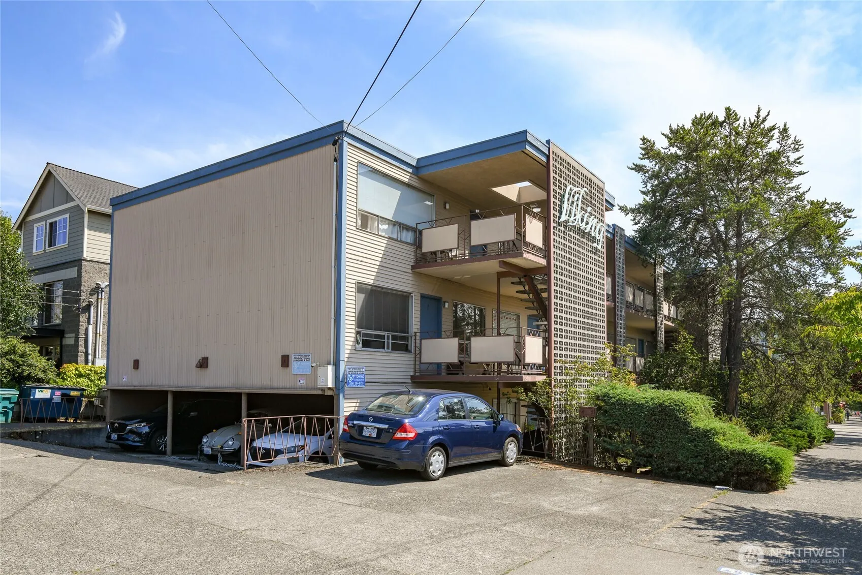 Property photo for 5920 24th Avenue Nw, Seattle photo 3