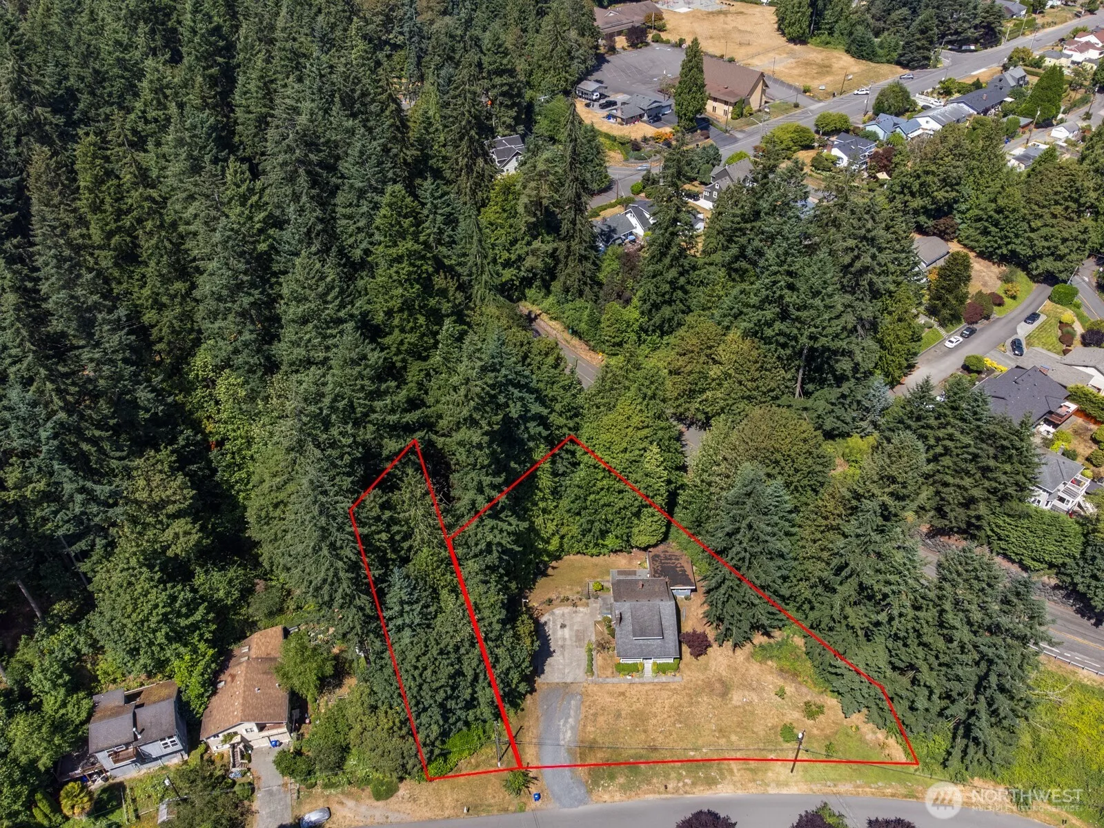 Property photo for 4210 Crescent Avenue, Everett photo 2