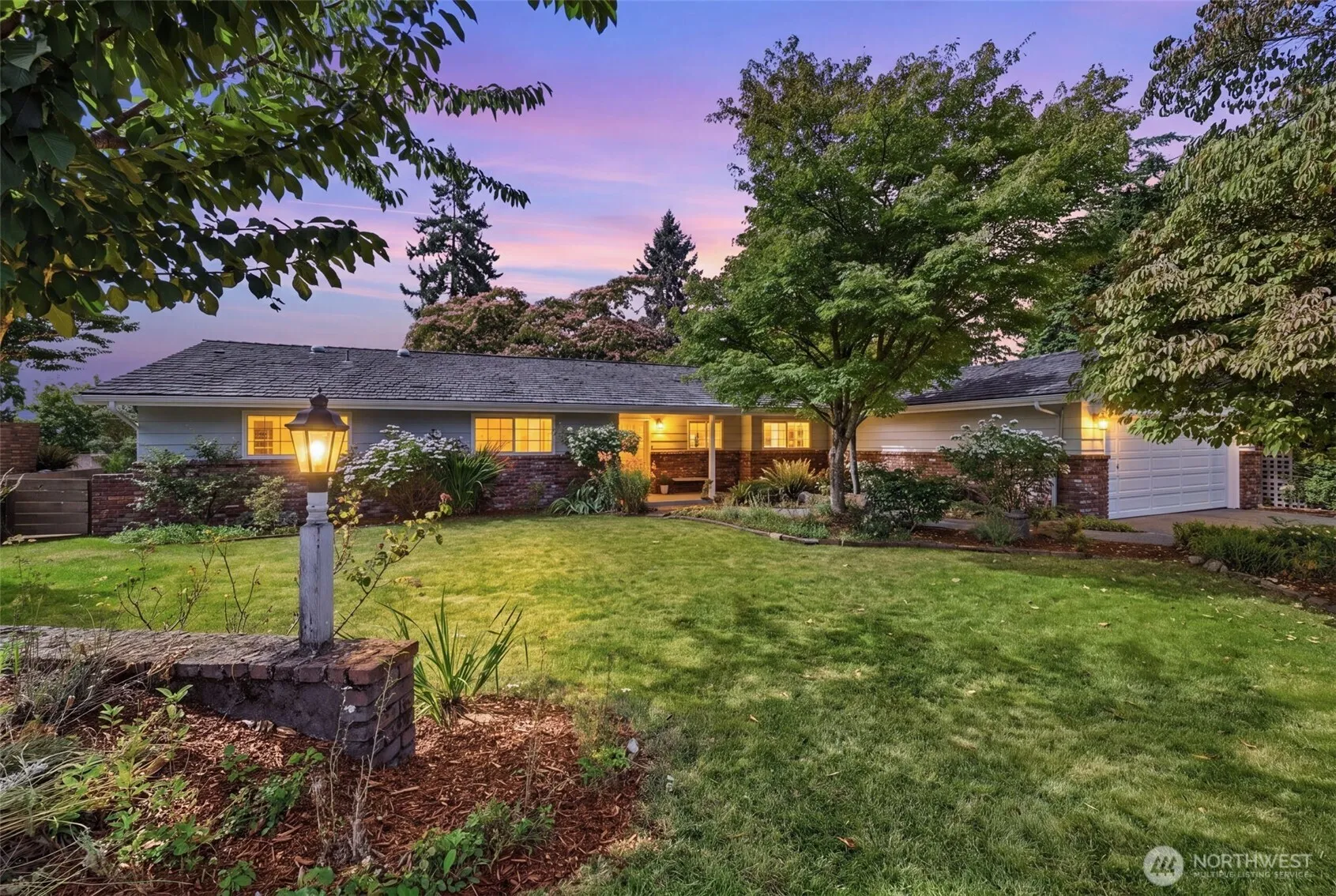 Property photo for 17815 Ne 9th Street, Bellevue