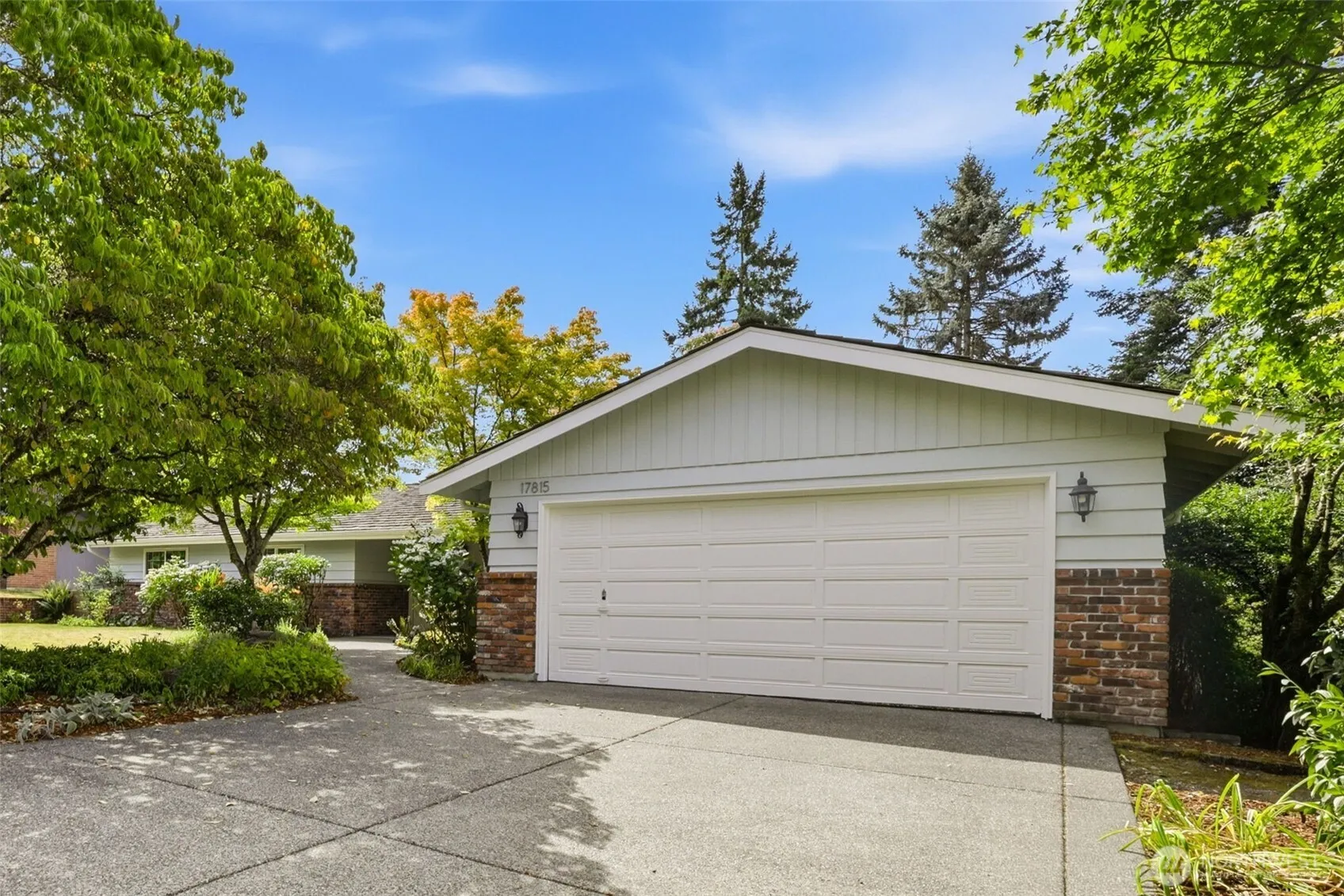 Property photo for 17815 Ne 9th Street, Bellevue photo 2
