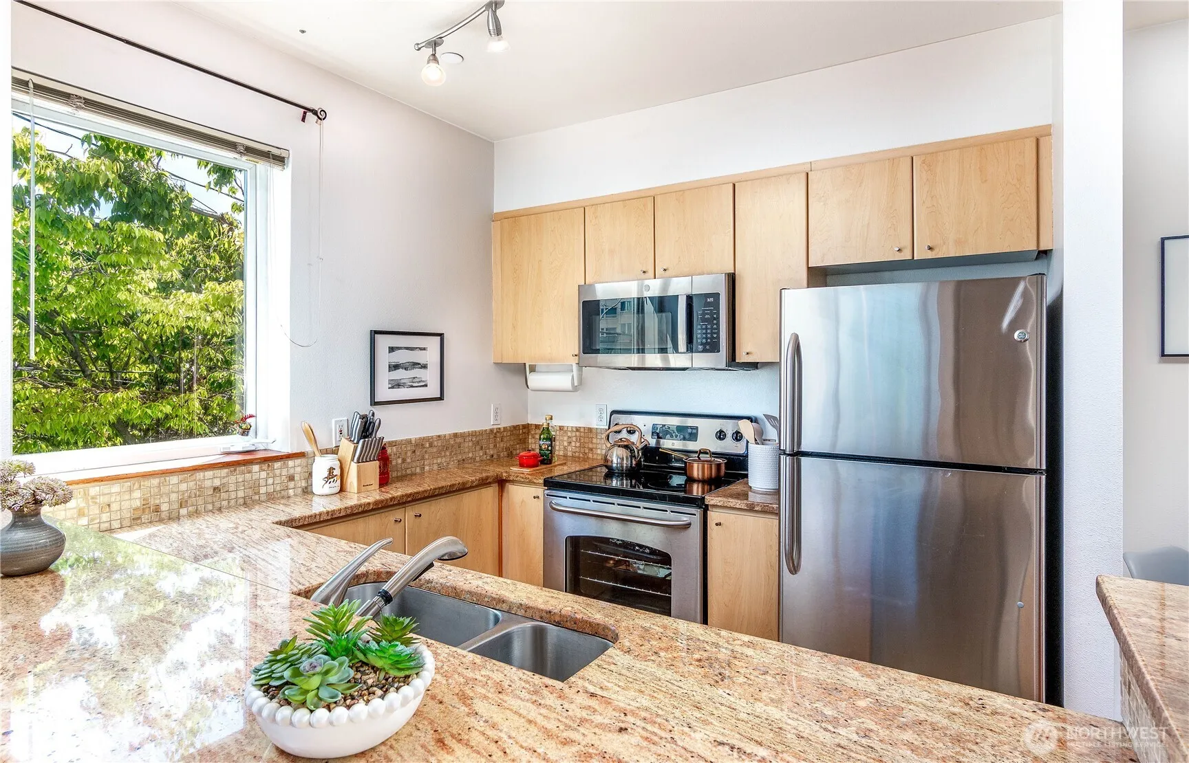 Property photo for 668 S Lane Street #314, Seattle photo 4