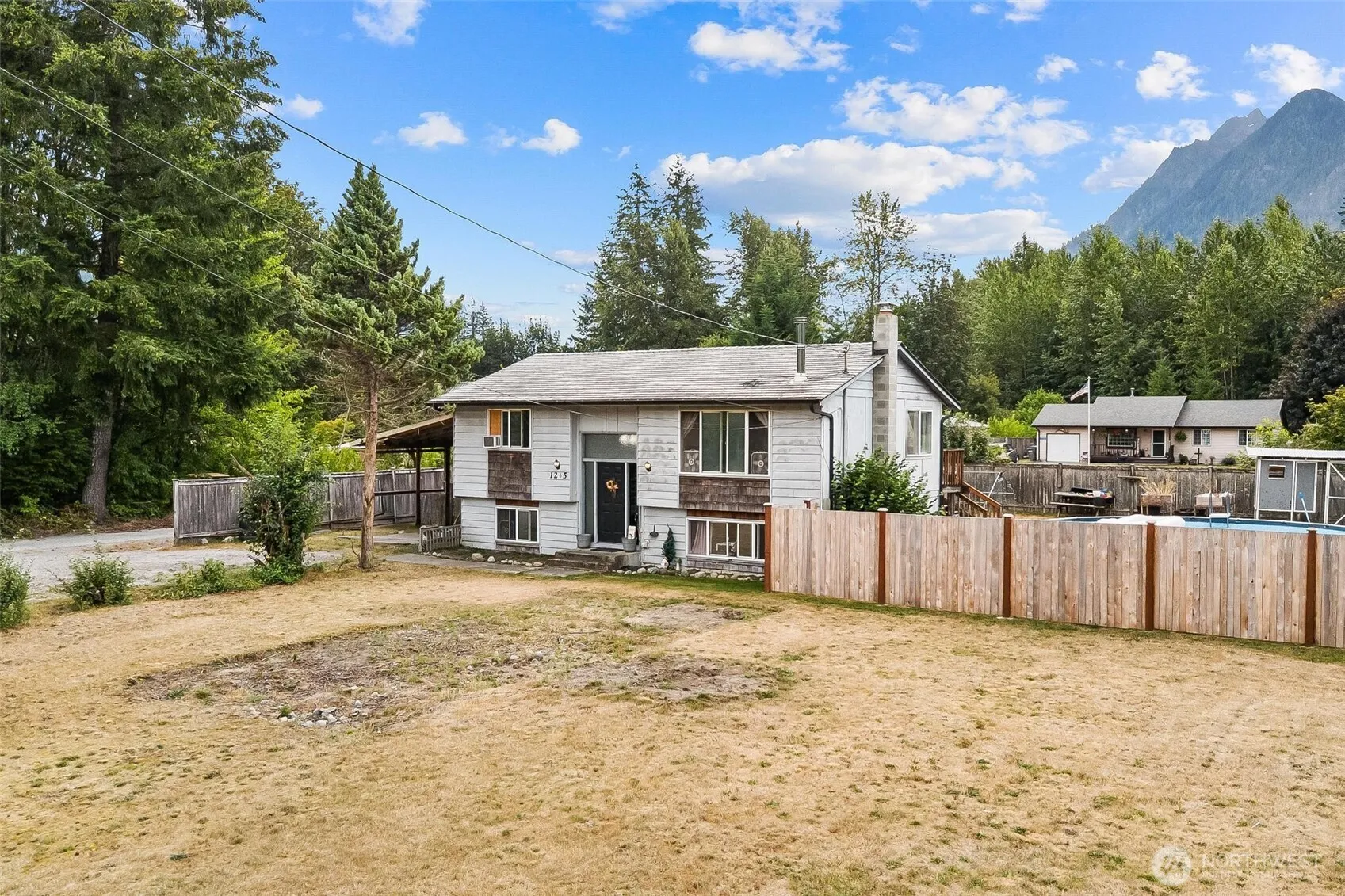 Property photo for 1265 Cascade Street, Darrington photo 2
