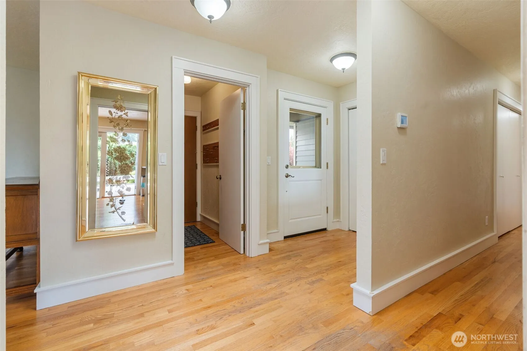 Property photo for 100 Sunnyside Drive, Centralia photo 4