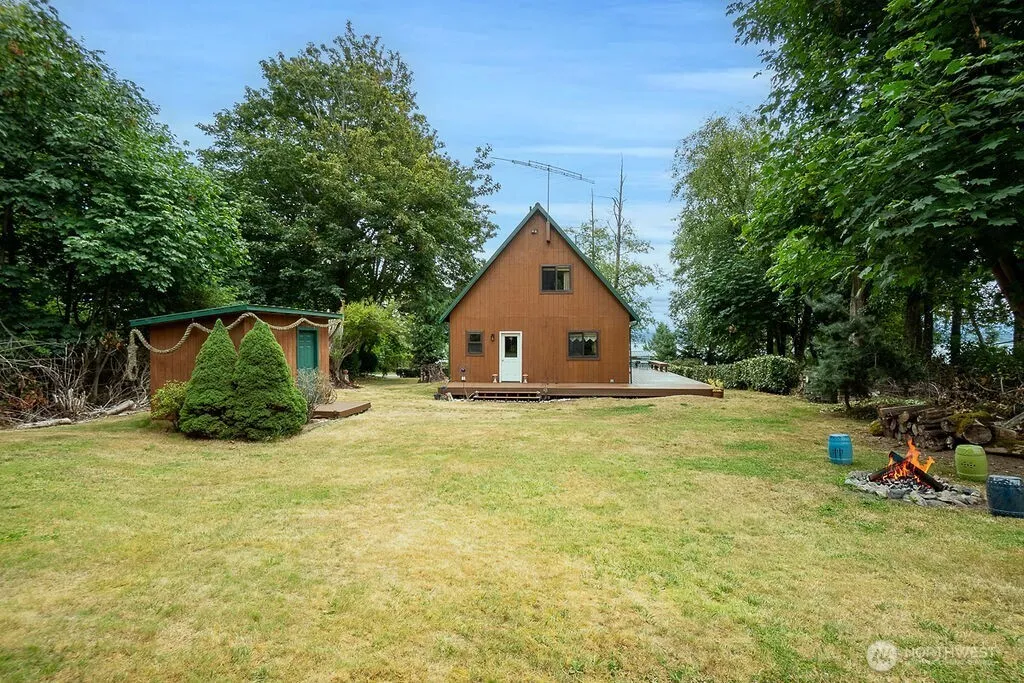 Property photo for 55 A Snohomish Way, Hat Island photo 5