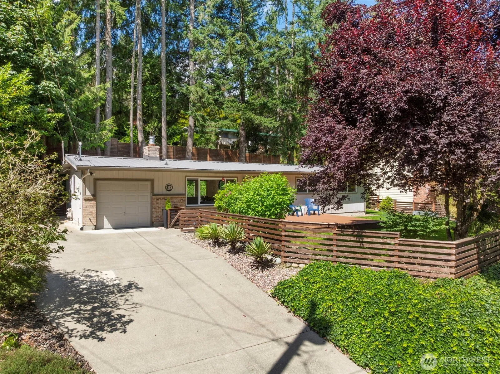 Property photo for 450 Mount Defiance Circle Sw, Issaquah photo 3