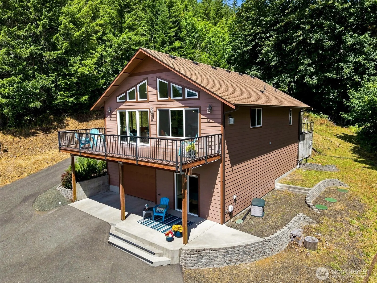 Property photo for 2040 Summit Lake Shore Road Nw, Olympia photo 4