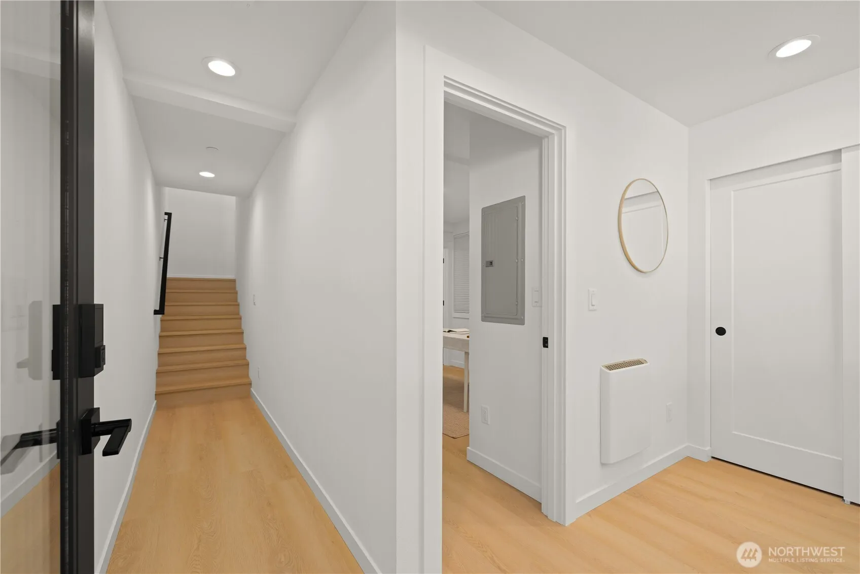 Property photo for 955 N 35th Street, Seattle photo 4
