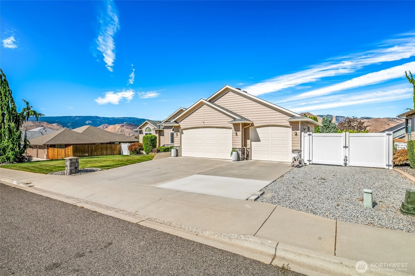 Property photo for 1544 Harrington Lane, East Wenatchee photo 4