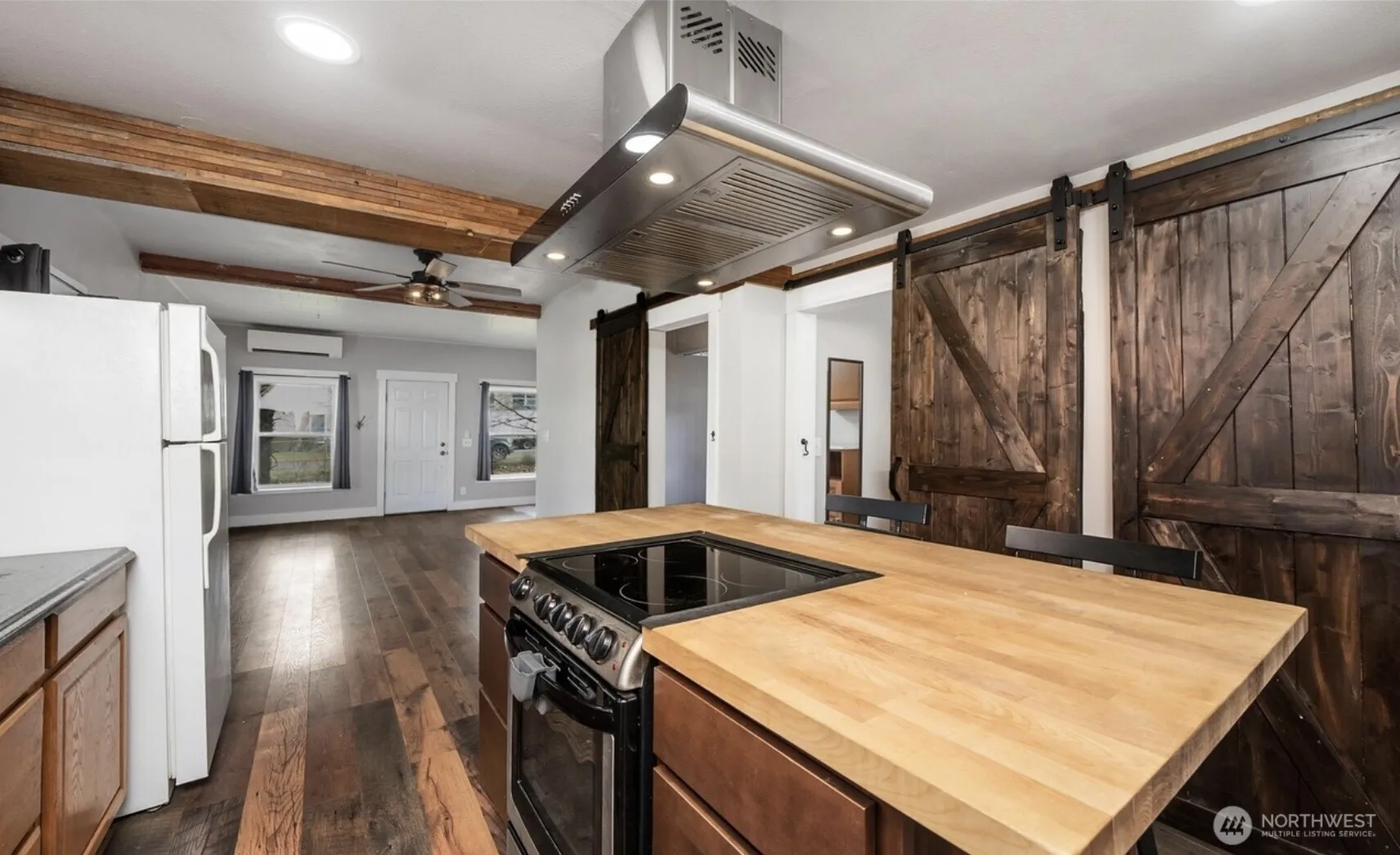 Property photo for 1270 Retsil Road E, Port Orchard photo 3