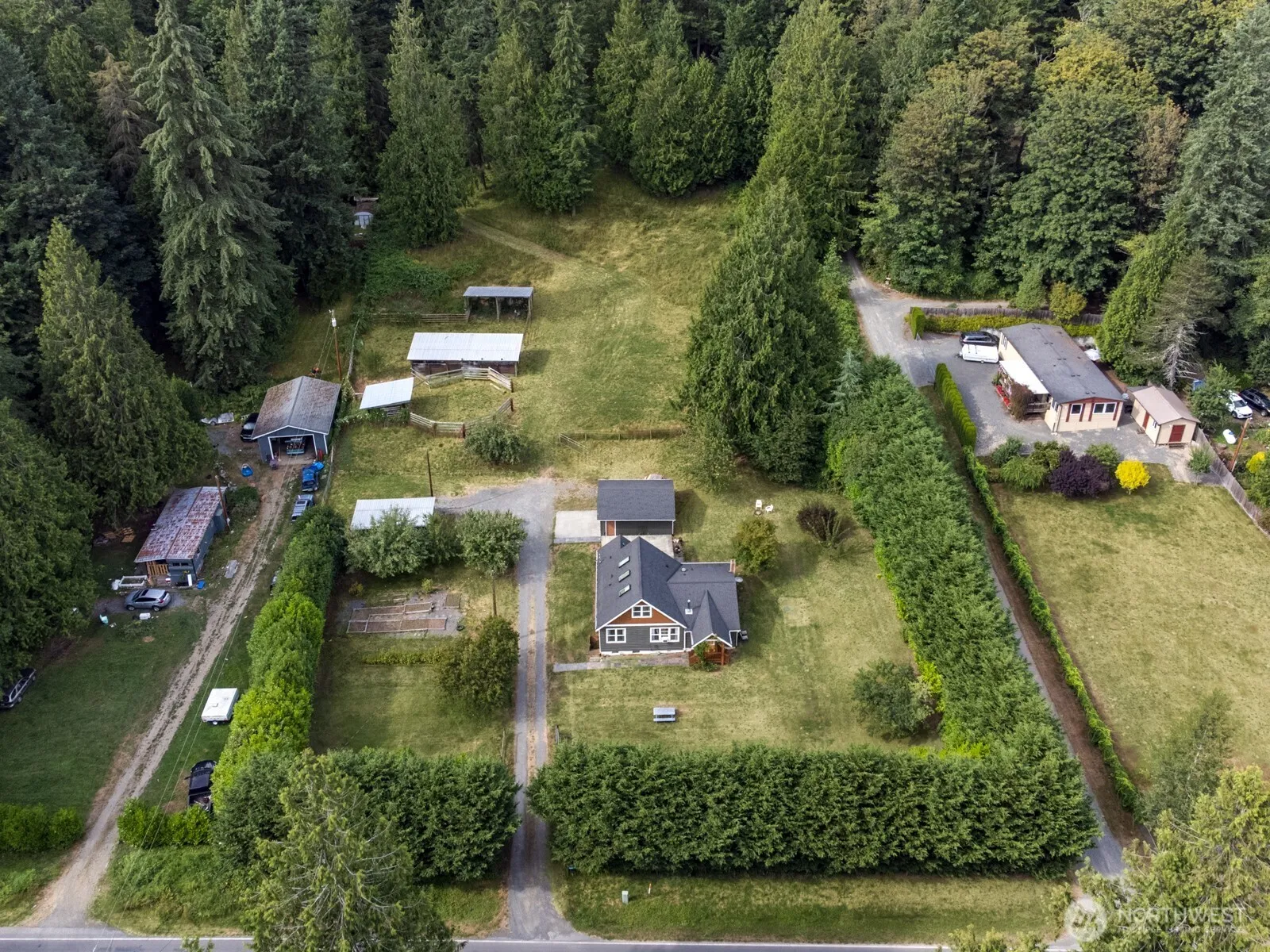 Property photo for 6827 Lakewood Road, Stanwood photo 2
