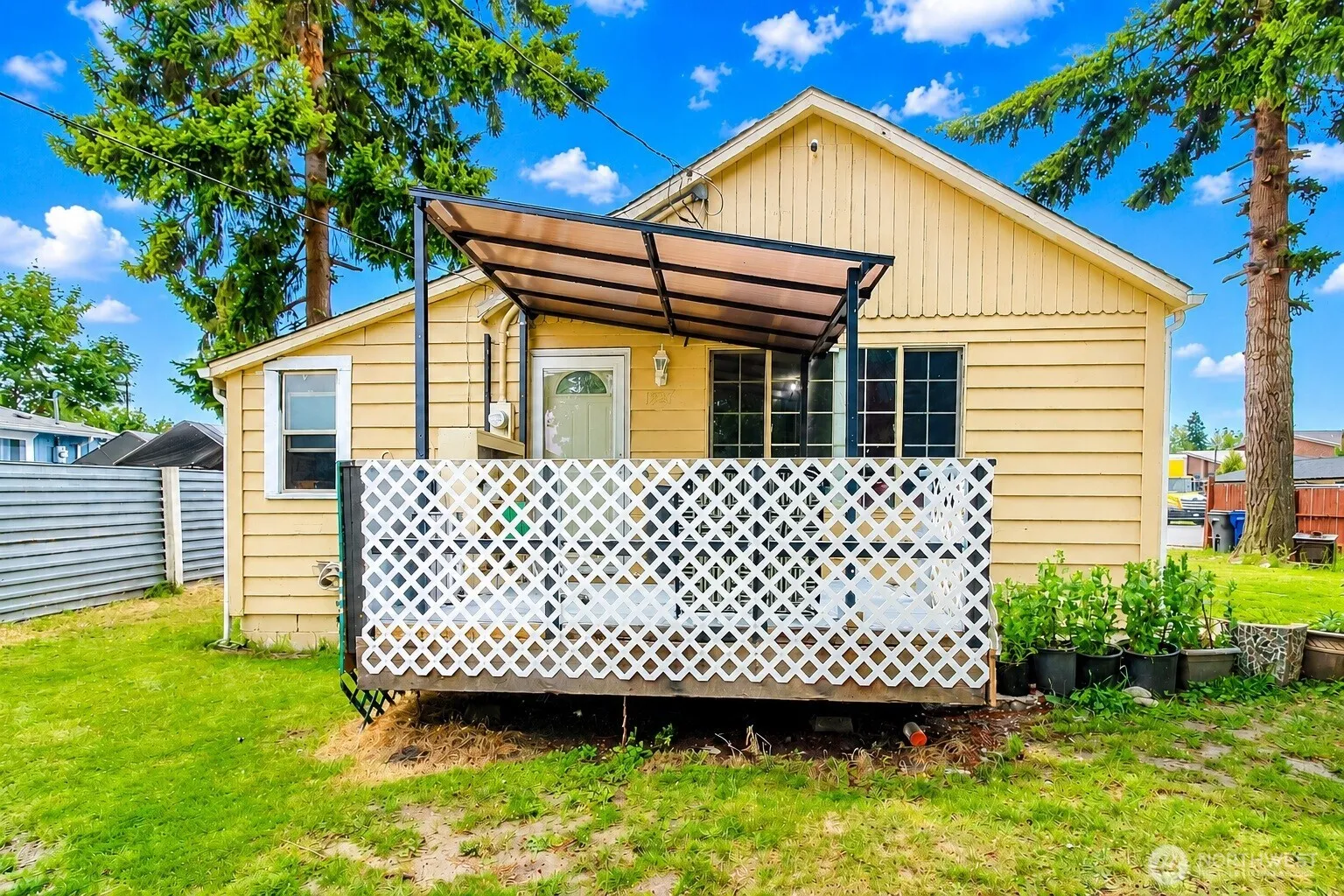 Property photo for 1826 G Street Se, Auburn