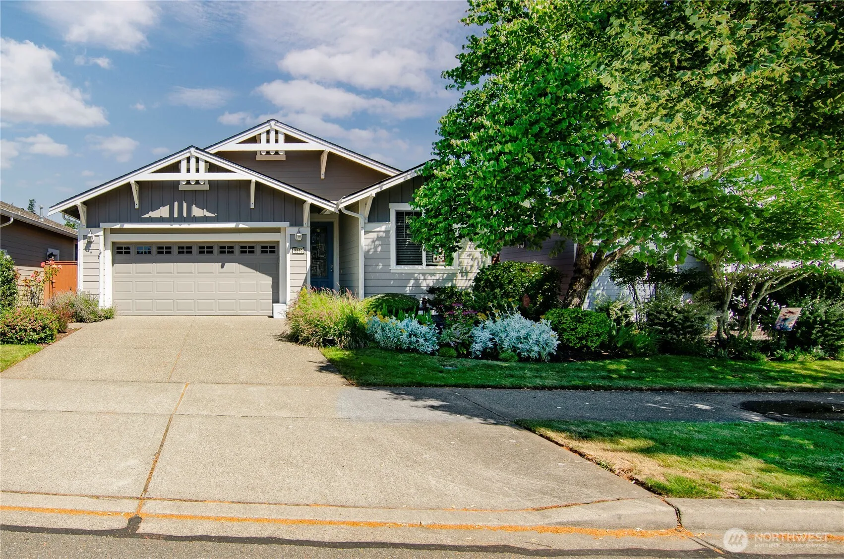 Property photo for 8210 Vashon Drive Ne, Lacey photo 2