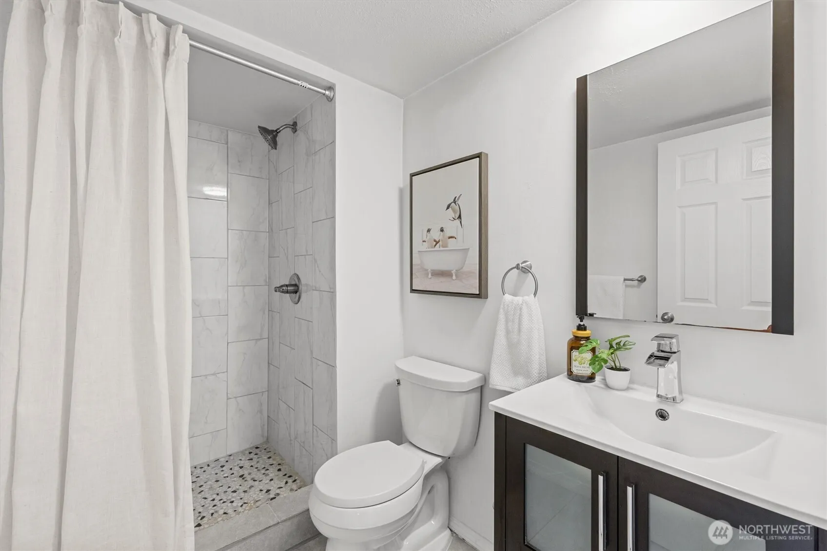 Property photo for 13912 127th Place Ne, Kirkland photo 3