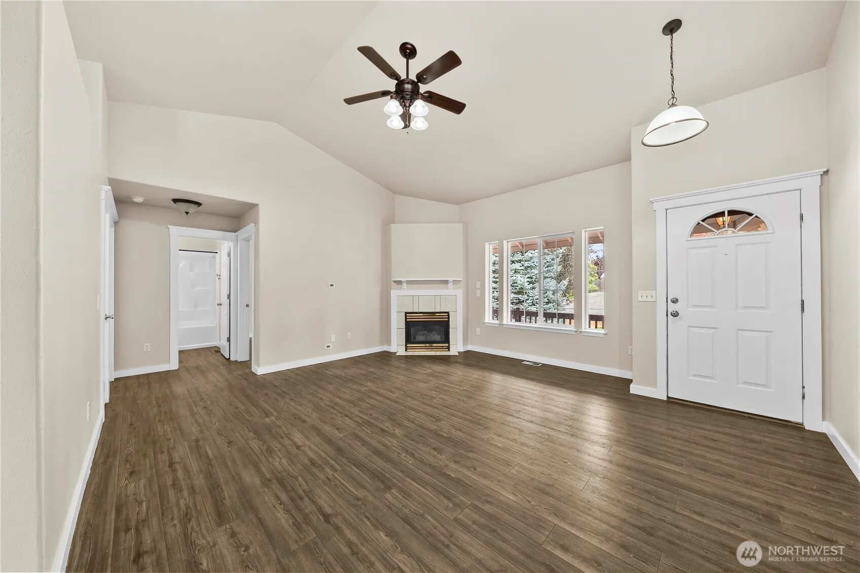 Property photo for 11306 211th Avenue Ct E, Bonney Lake photo 5