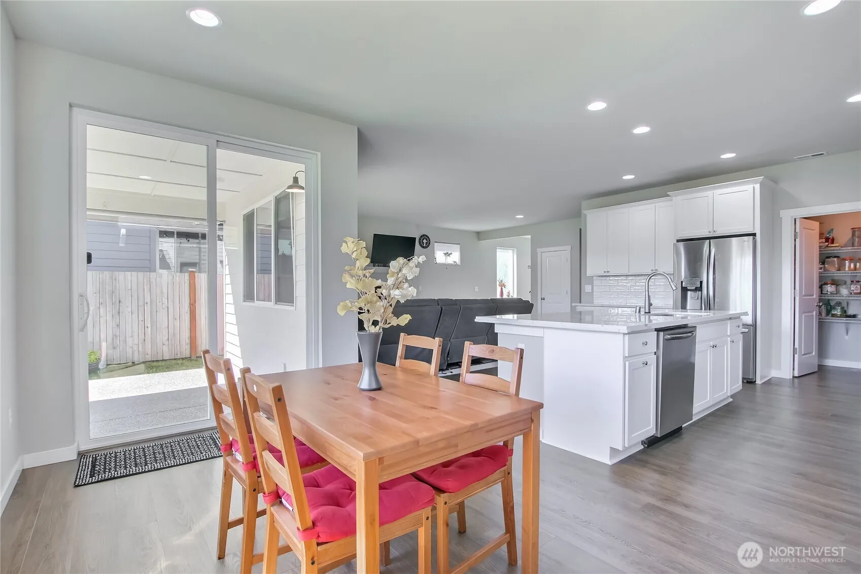 Property photo for 936 Yew Avenue, Sultan photo 5