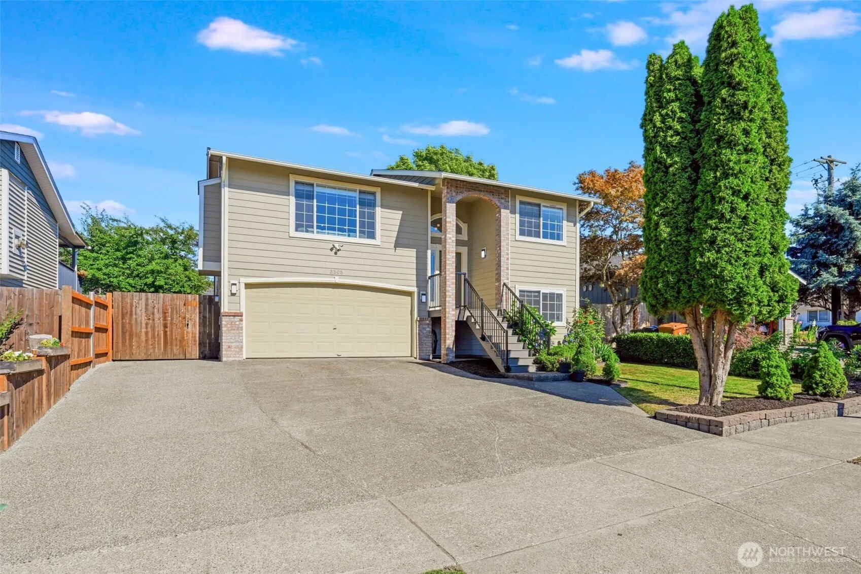 Property photo for 3505 48 Avenue Ne, Tacoma