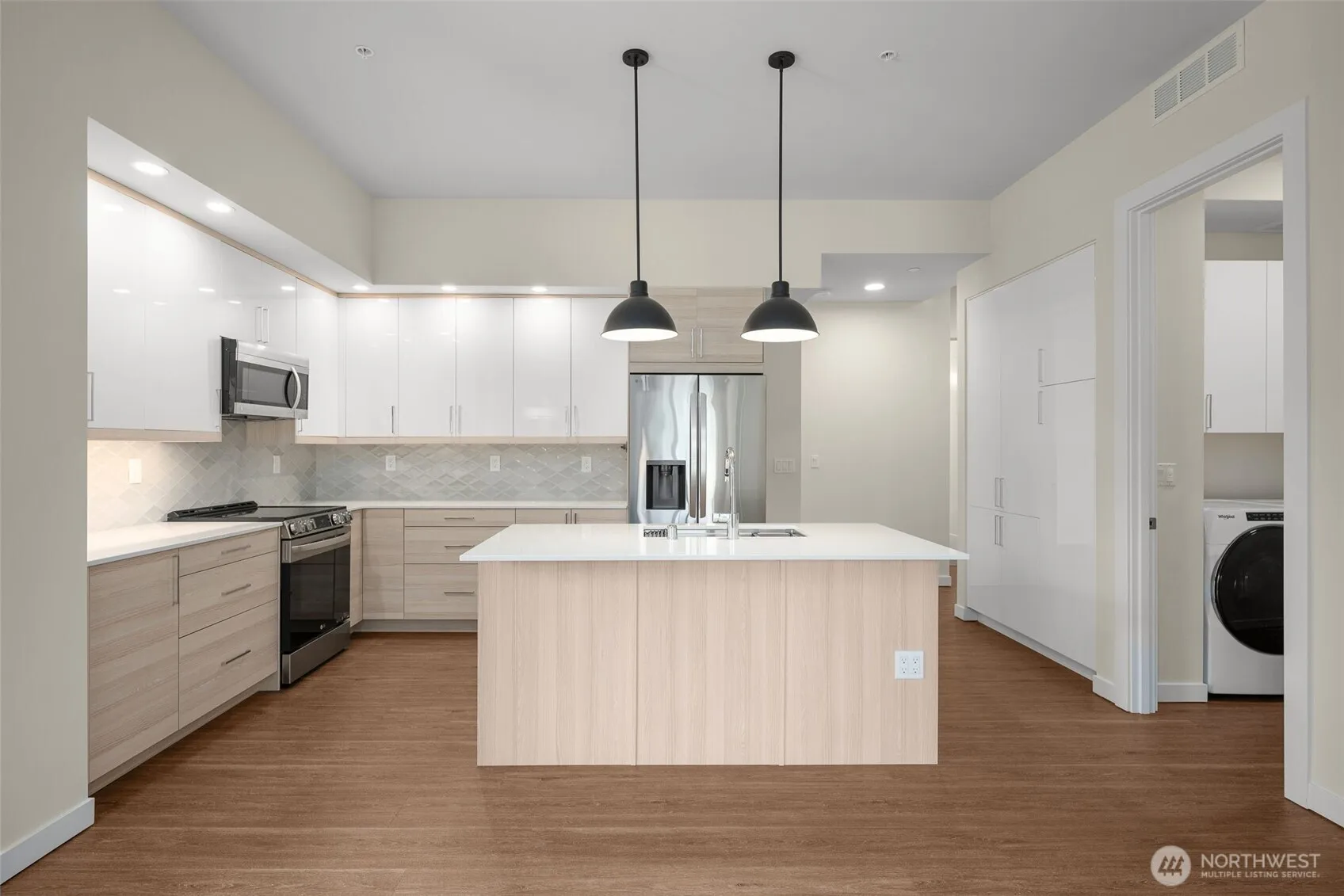 Property photo for 14509 Cedar Grove Road Se #e201, Issaquah photo 5