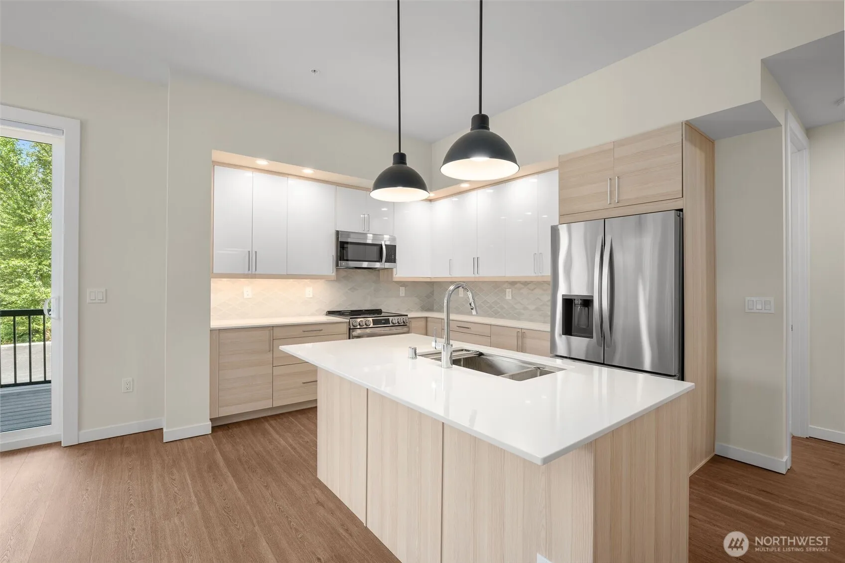 Property photo for 14509 Cedar Grove Road Se #e201, Issaquah photo 4