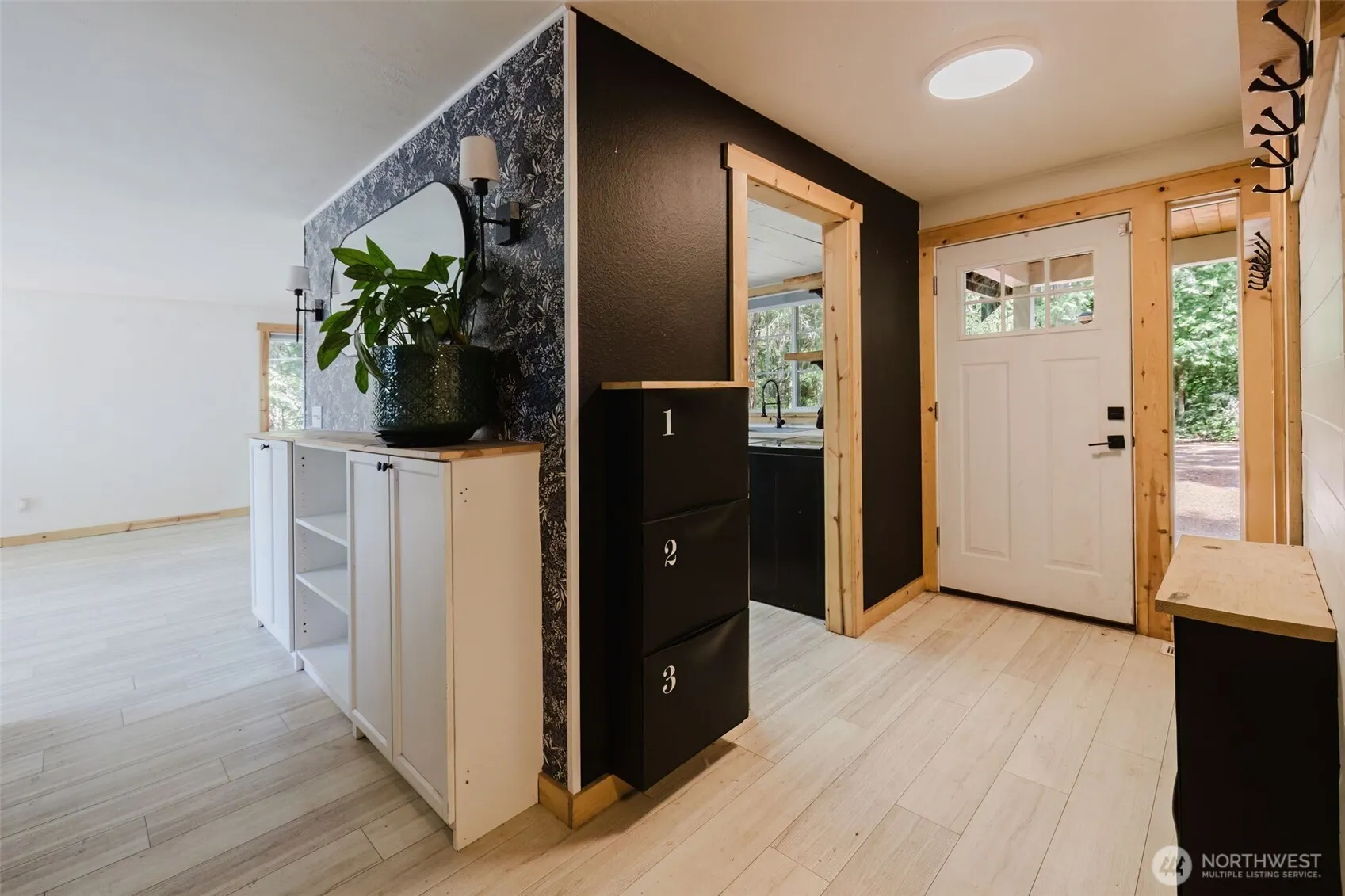 Property photo for 8325 Seabeck Highway Nw, Bremerton photo 4