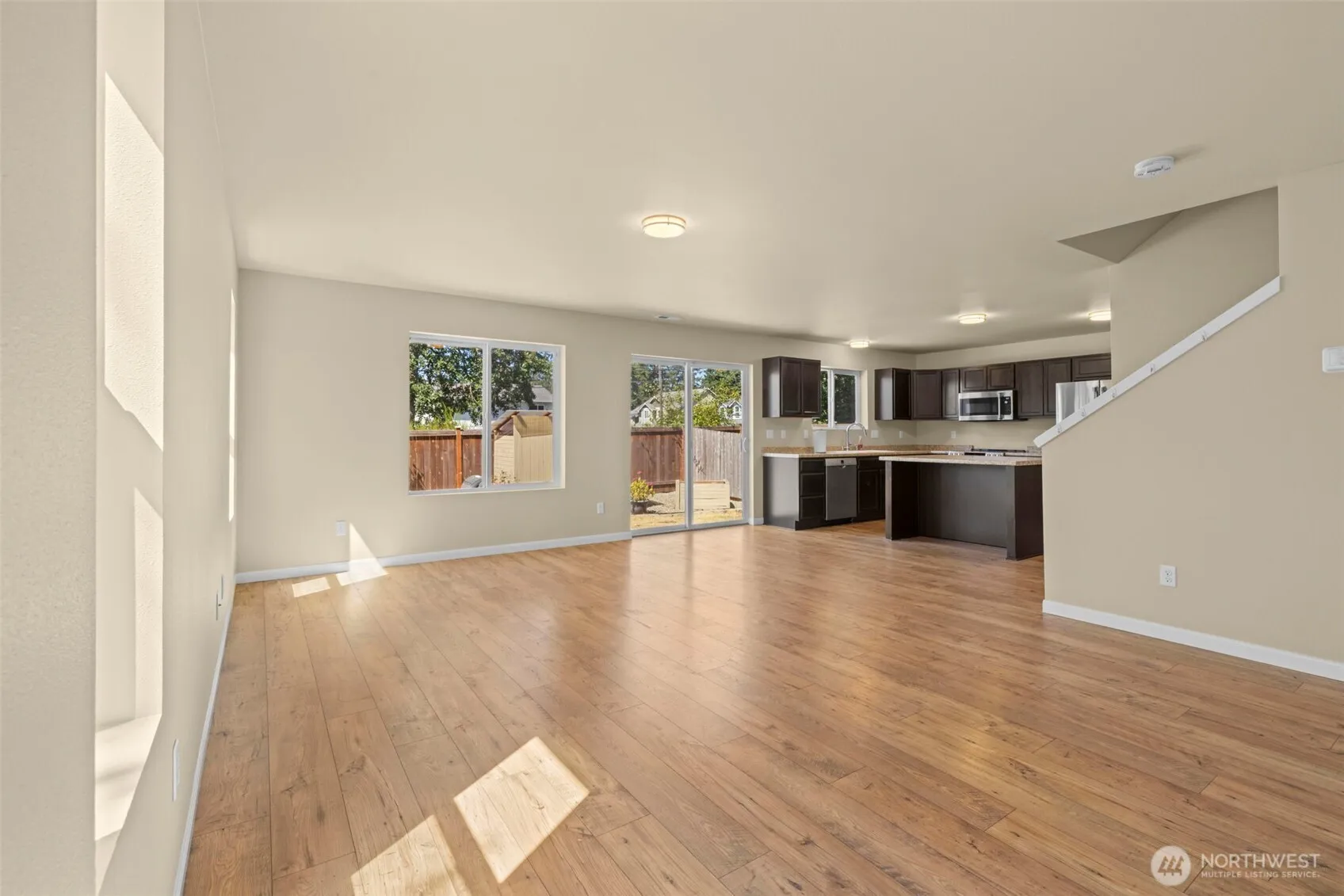 Property photo for 17912 14th Avenue Ct E, Spanaway photo 4