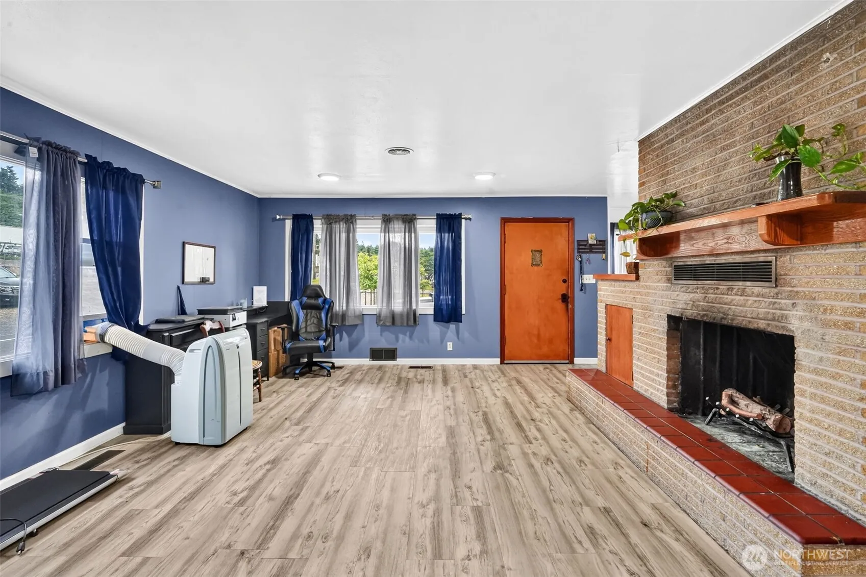Property photo for 211 Nw Kerron Avenue, Winlock photo 3
