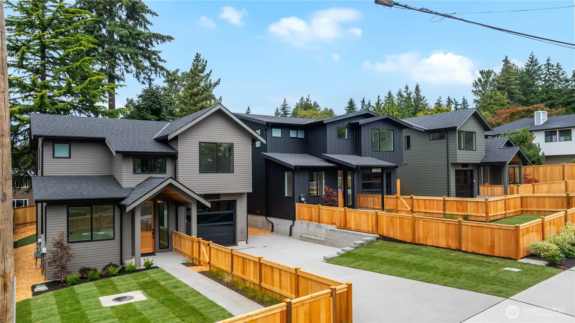 Property photo for 11312 Ne 60th Street, Kirkland photo 3