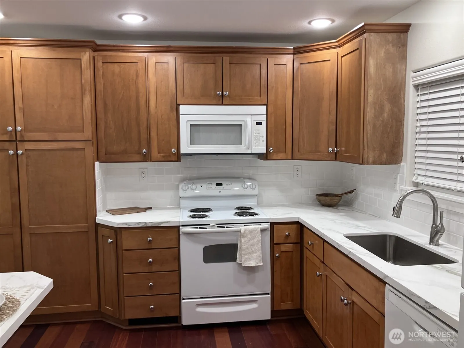Property photo for 612 S 84th Street, Tacoma photo 5