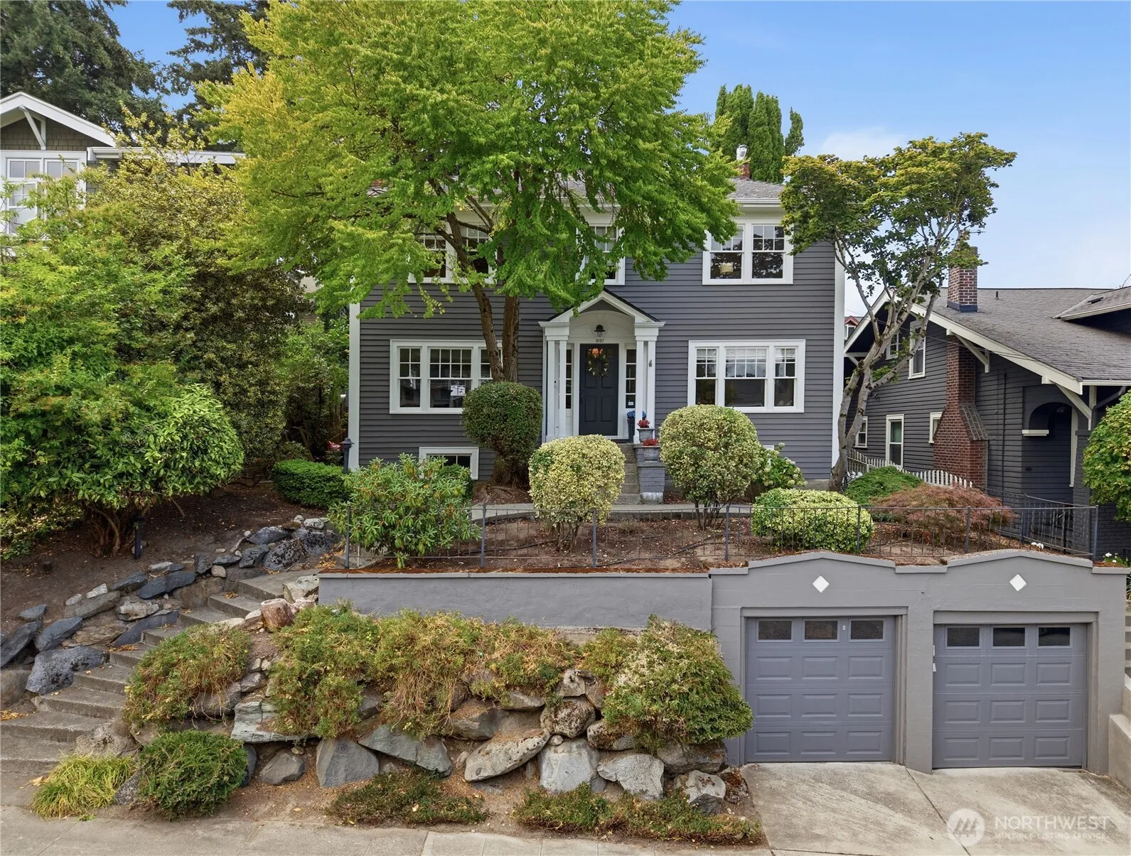 Property photo for 3127 Broadway E, Seattle