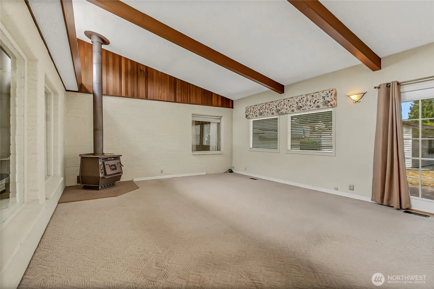 Property photo for 415 R Street Ne, Auburn photo 4