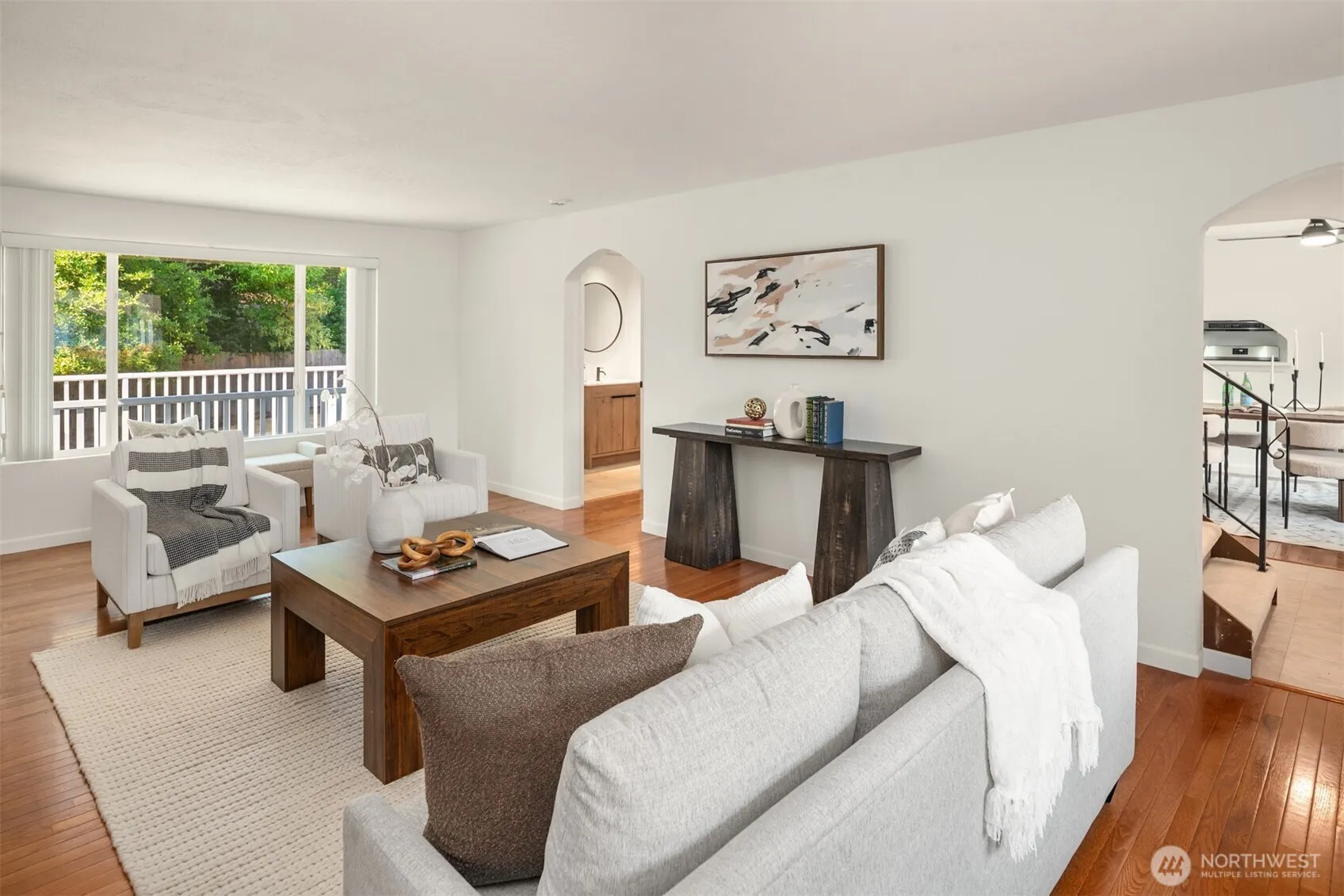 Property photo for 7046 Ne 138th Street, Kirkland photo 4