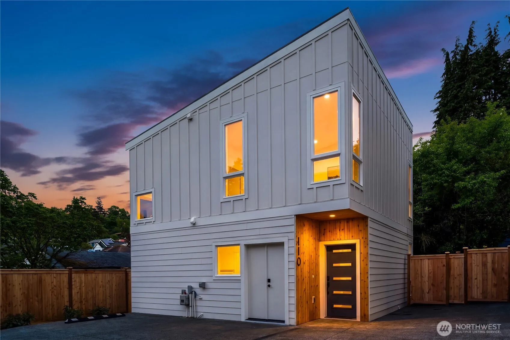 Property photo for 110 29th Avenue E, Seattle