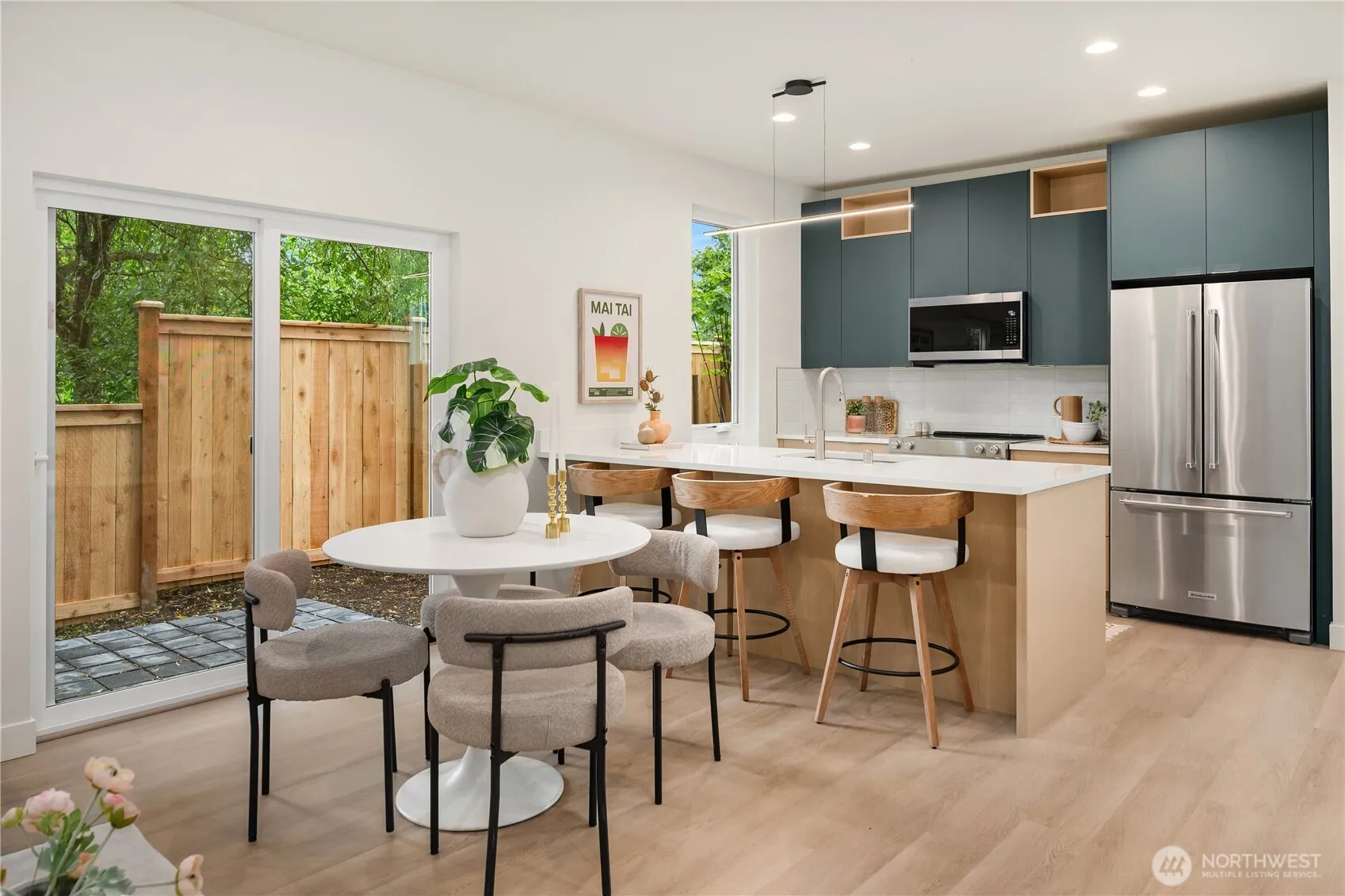 Property photo for 110 29th Avenue E, Seattle photo 3