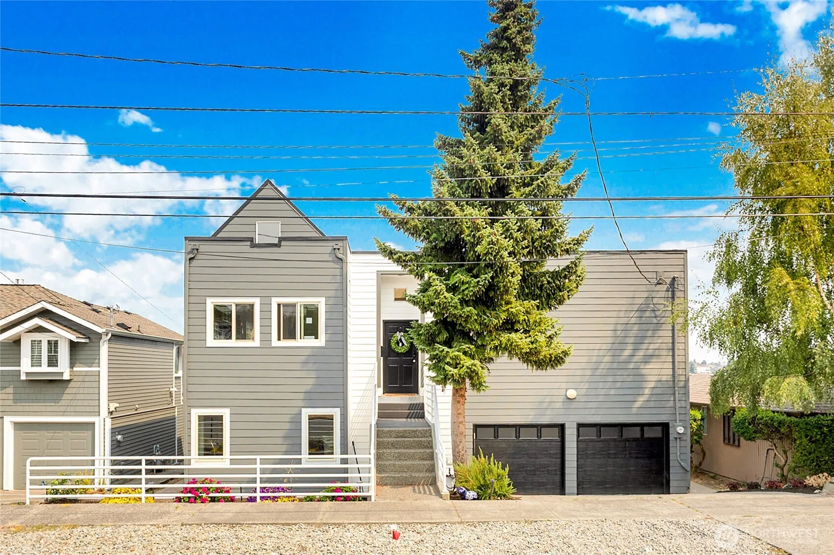 Property photo for 3406 37th Avenue W, Seattle photo 3