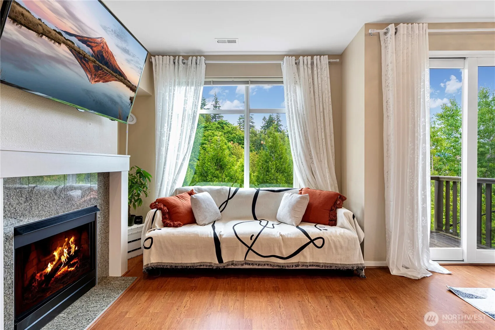 Property photo for 162 Cougar Ridge Road Nw #1104, Issaquah photo 5