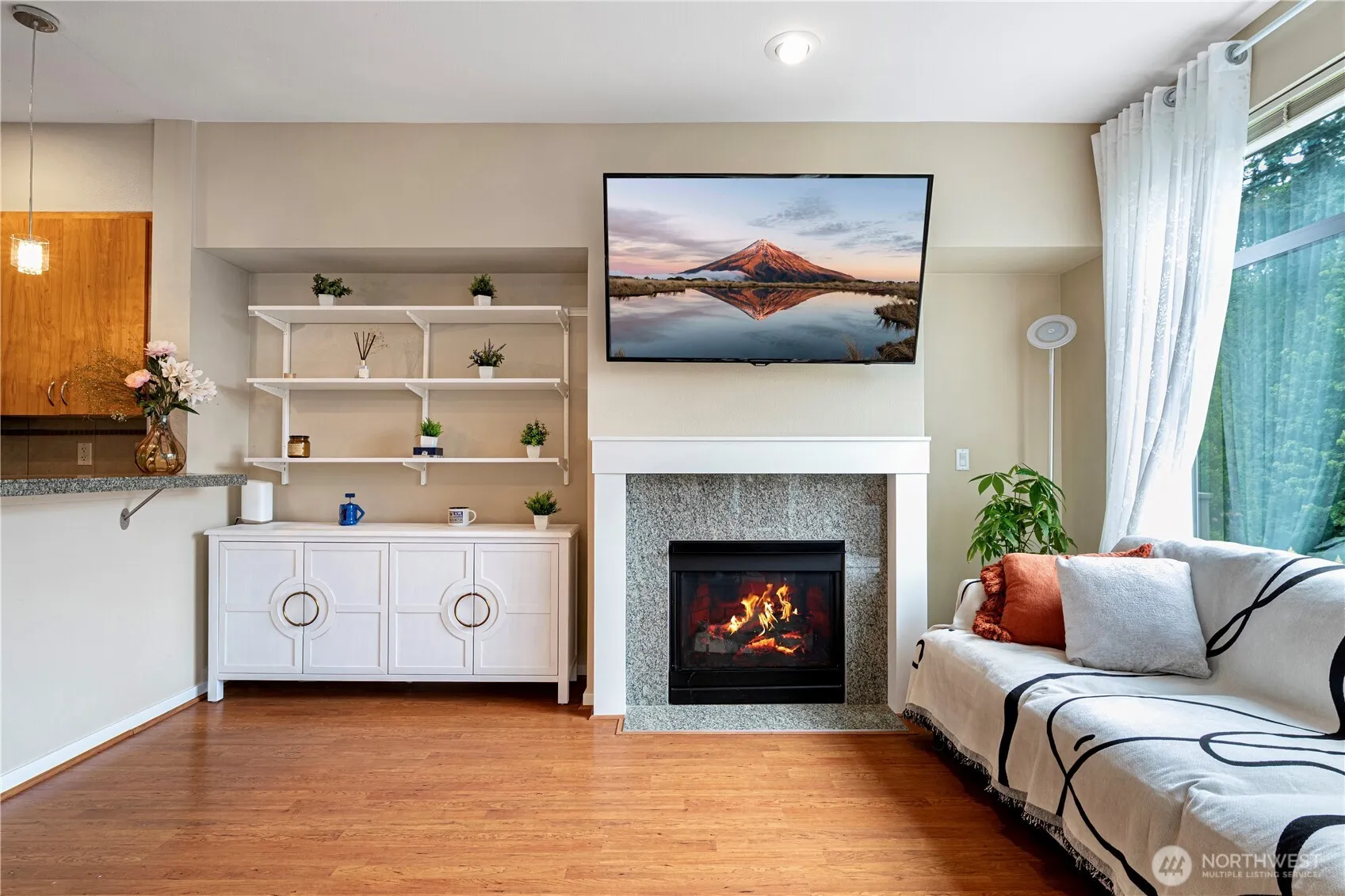 Property photo for 162 Cougar Ridge Road Nw #1104, Issaquah photo 3