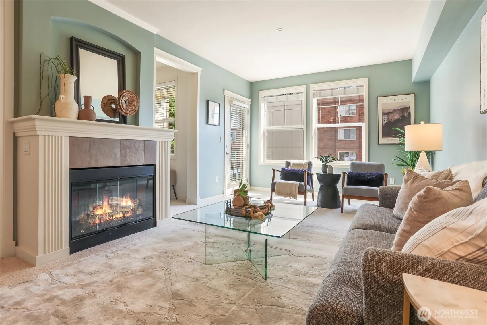 Property photo for 530 4th Avenue W #206, Seattle photo 2