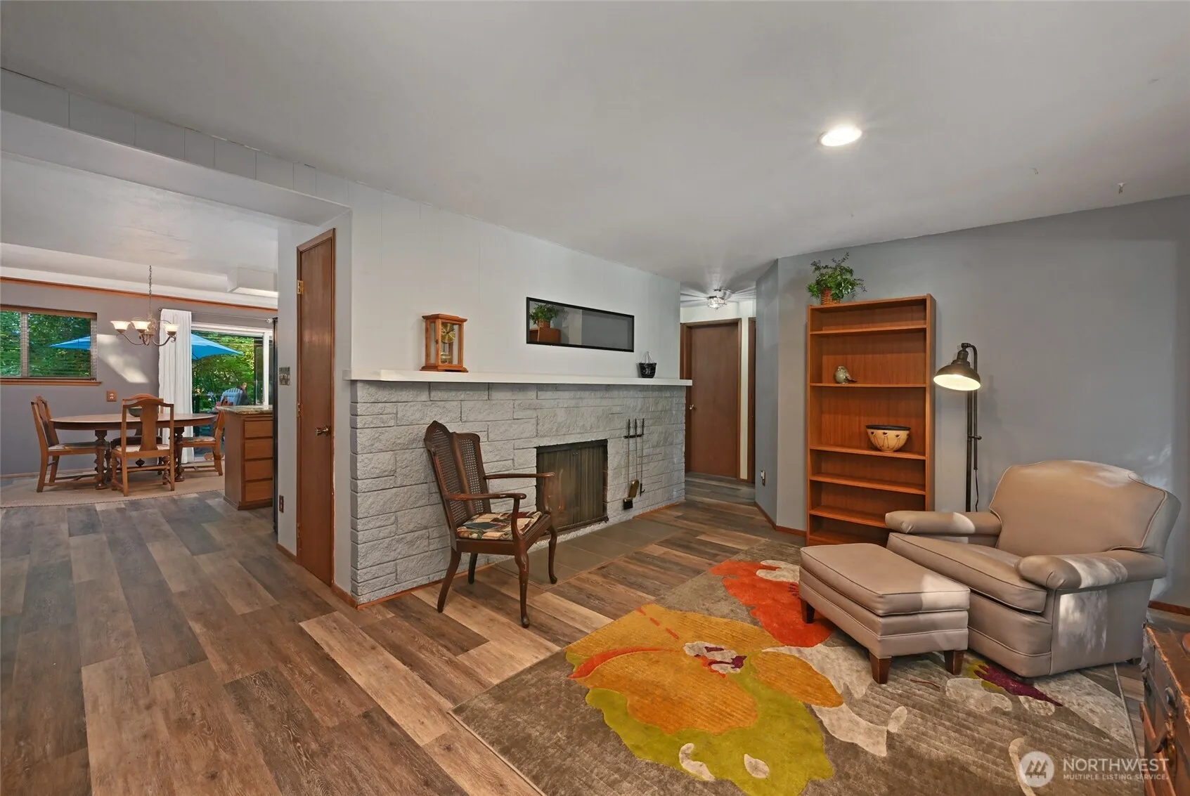 Property photo for 10733 Bartlett Avenue Ne, Seattle photo 5