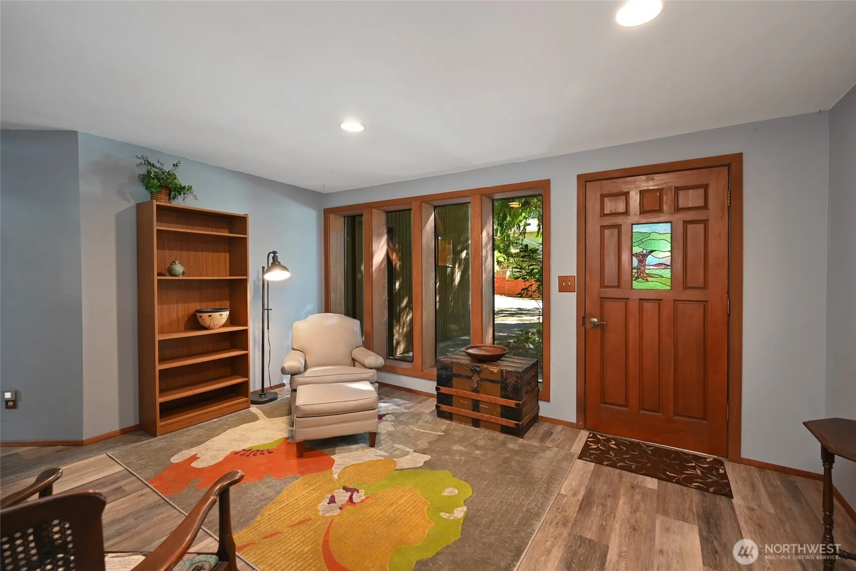 Property photo for 10733 Bartlett Avenue Ne, Seattle photo 3