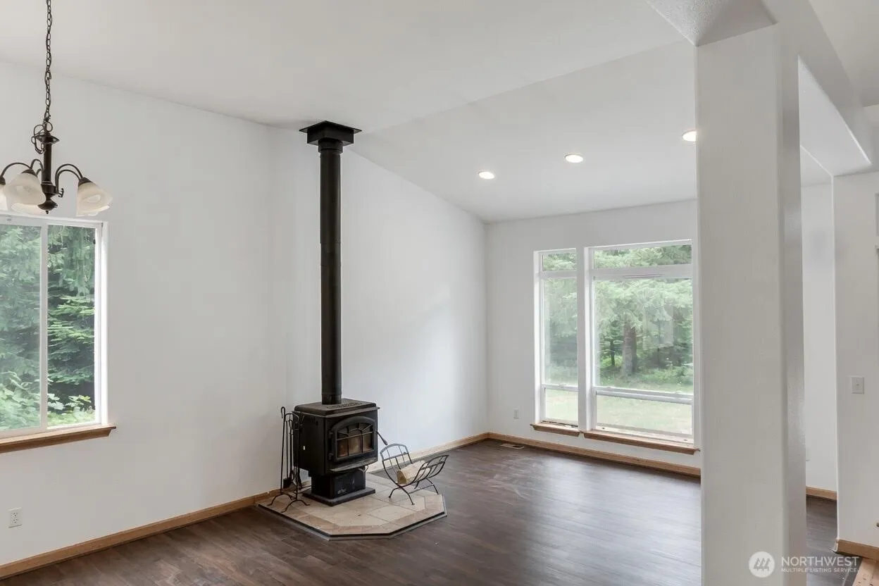 Property photo for 259 Finn Hill Road, Winlock photo 2