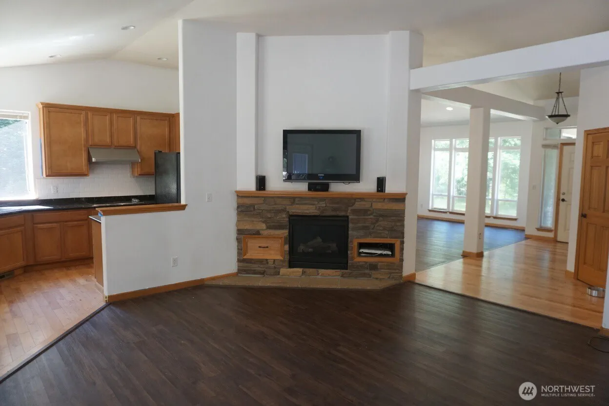 Property photo for 259 Finn Hill Road, Winlock photo 4