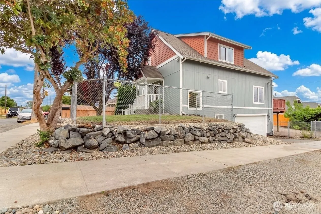 Property photo for 3565 E M Street, Tacoma